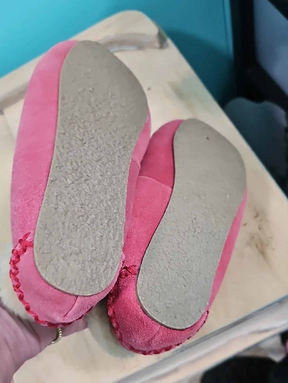 Kids Size 3 Pink Faux-Suede Minne- Tonka Moccasin indoor/outdoor Plush Lining
